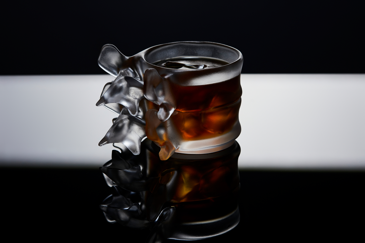 🥃Sculptural Spine-Inspired Crystal Glass — Handmade Art Drinkware