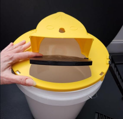 Automatic Bucket Mouse Trap Lid – Reusable Flip-and-Slide Multi-Catch Rodent Trap