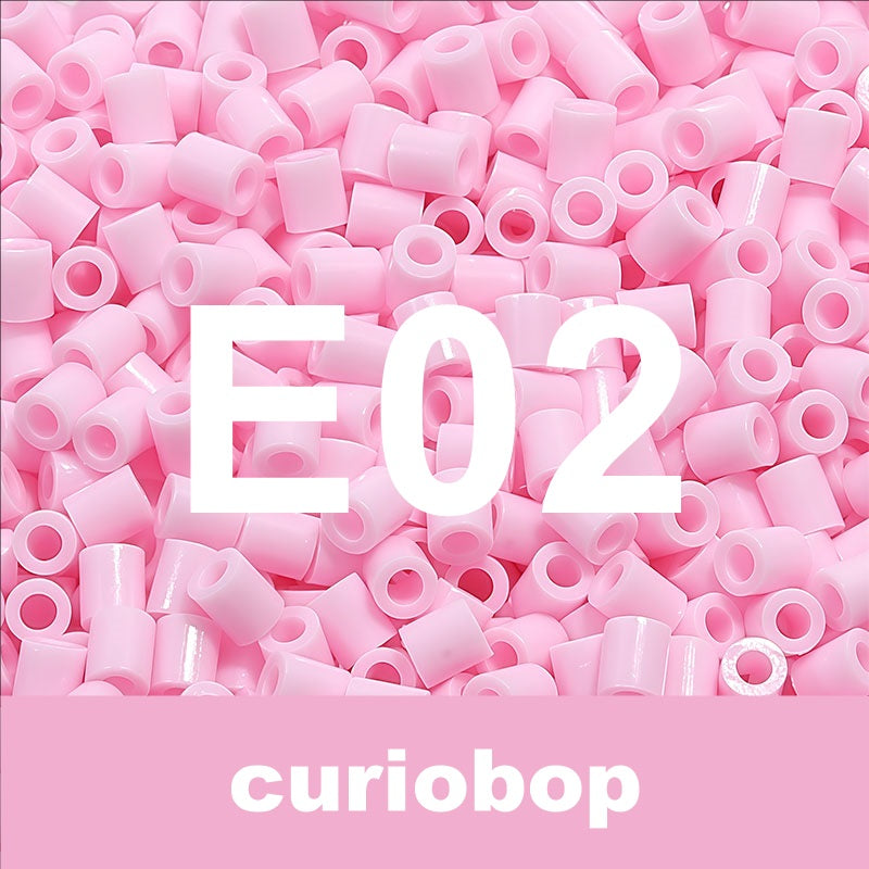 E02