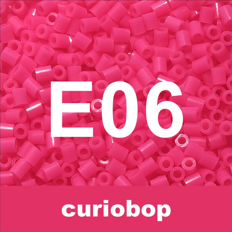 E06